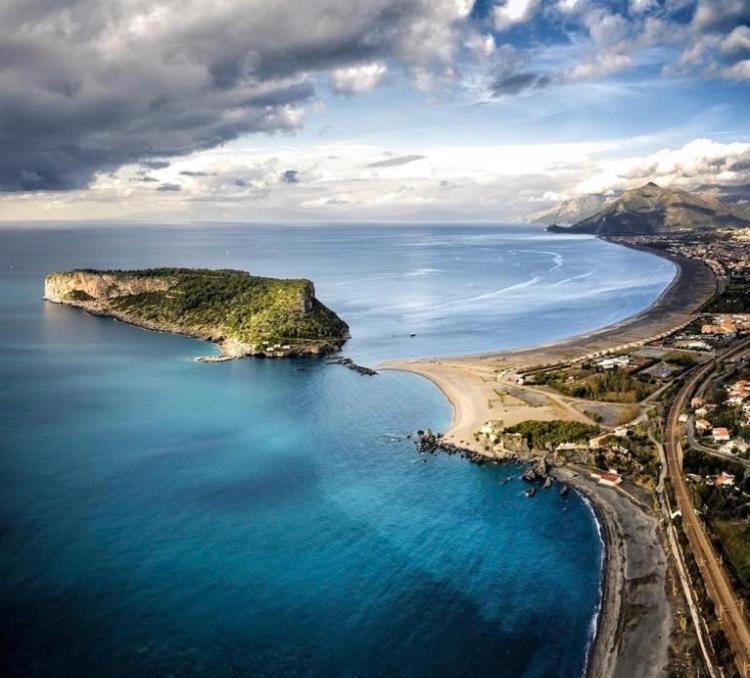 Alfieri Bed&Beach - Free Parking & Wifi Прая-а-Маре Экстерьер фото